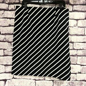 Grace Elements NWT Black  & White Striped Skirt Size 14